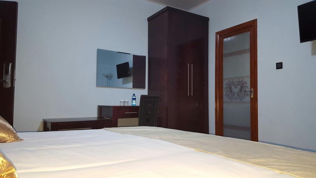 White City Inn Gaborone Dış mekan fotoğraf
