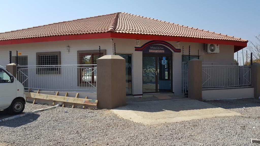 White City Inn Gaborone Dış mekan fotoğraf